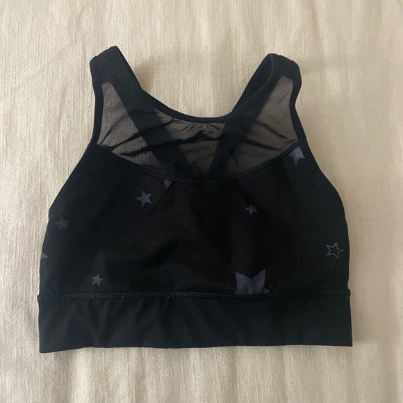 Old Navy Athletic Crop - Picture 1 of 3